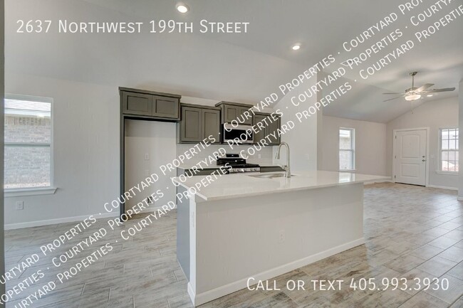 Building Photo - 2637 NW 199th St