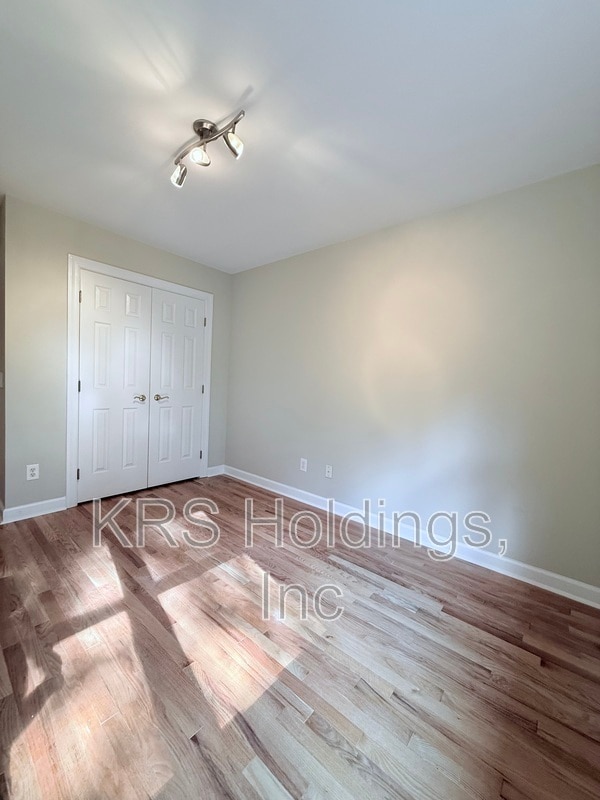 Building Photo - 213 Glen Abbey Dr