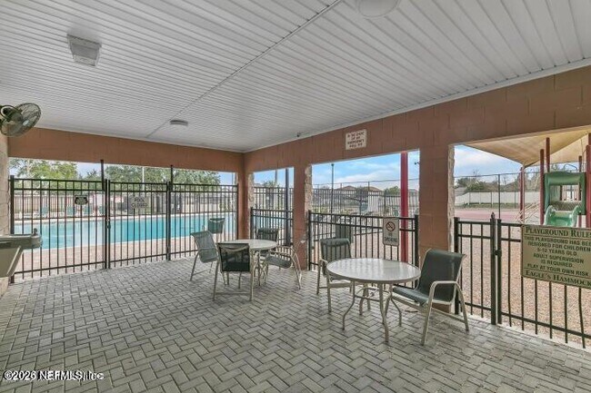 Building Photo - 13681 Fish Eagle Dr W