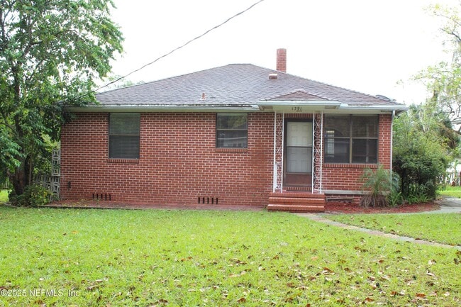 Primary Photo - 1391 River Hills Ct