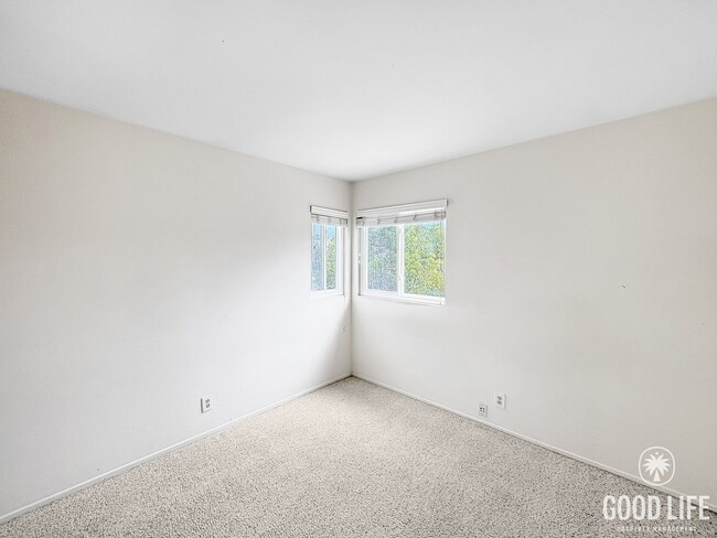 Building Photo - Beautiful 3B/2.5BA House in Rancho Bernard...