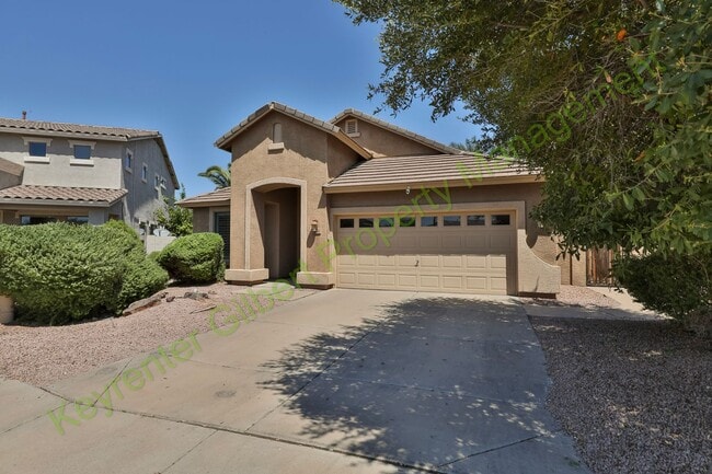 Building Photo - Spacious 4-Bedroom Home with Pool in Gilbe...