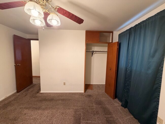 Building Photo - 4 Florentine Ct