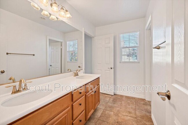 Building Photo - 27411 Lock Haven Ct