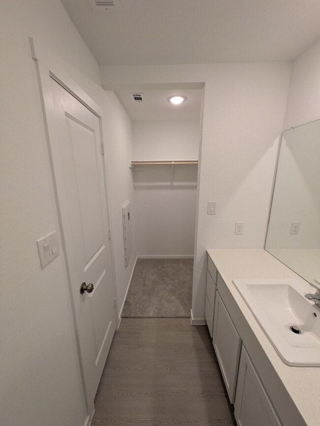 Building Photo - 6726 Marble Rdg