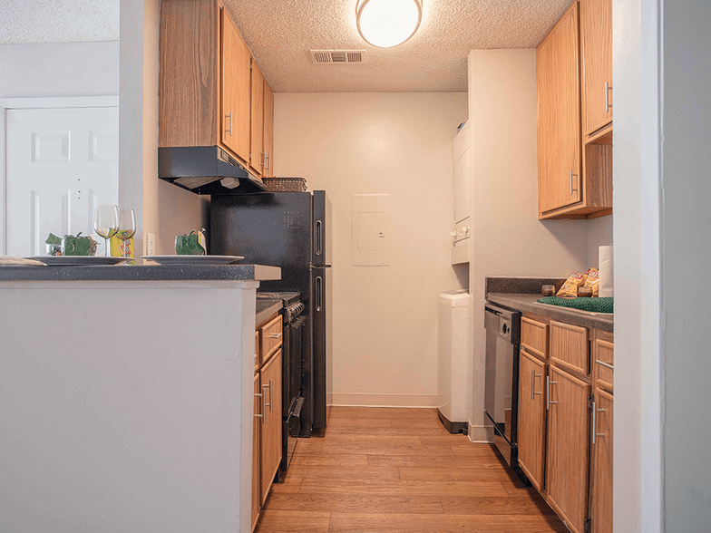 Shaker Cabinets with Steel Handle Pulls - Beacon Hill Apartments