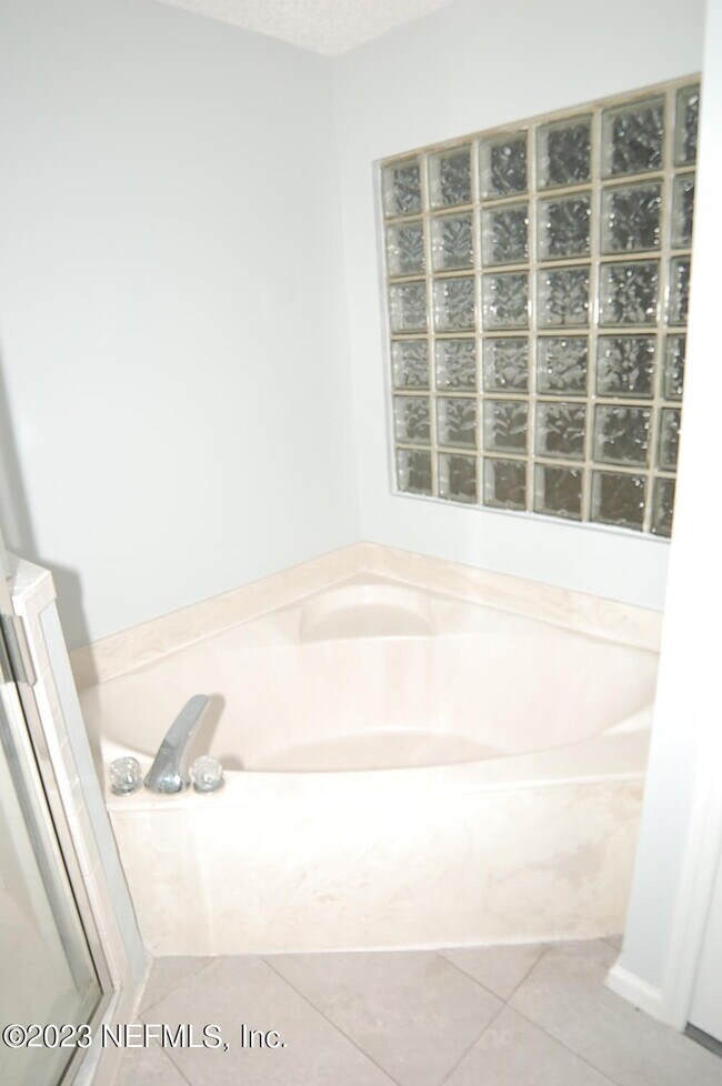 Building Photo - 2998 Brittany Bluff Dr