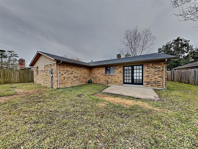 Building Photo - 3814 Wintergreen Dr