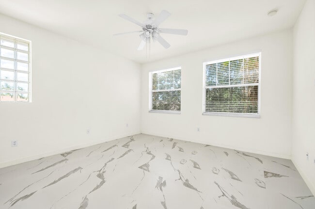 Building Photo - 810 Marina Del Ray Ln
