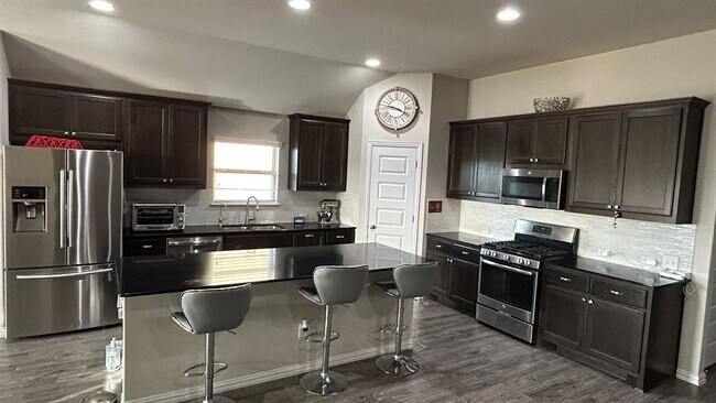 Building Photo - 2937 Diego Dr