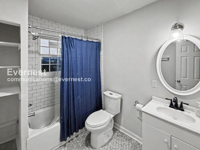 Building Photo - 908 37th St N