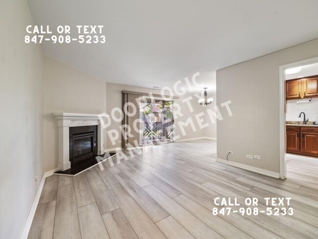 Building Photo - 890 Sheldon Ct