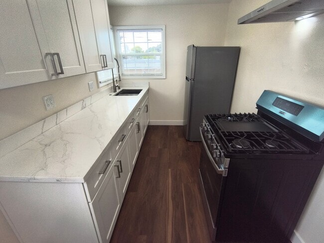 Building Photo - Newly Remodeled Spacious 1BD/1BTH Located In Hayward Near Mission Blvd!!!