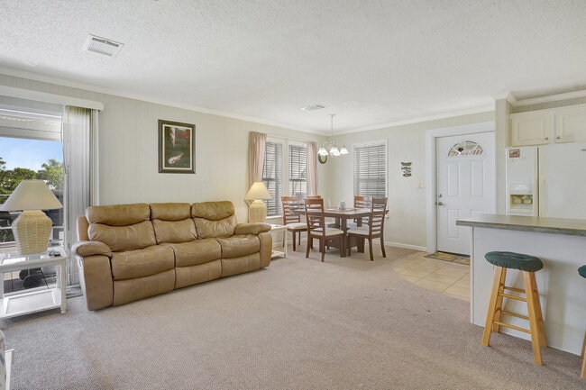 Building Photo - 4730 Almar Dr