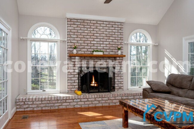 Building Photo - 1009 Howard Grove Ct