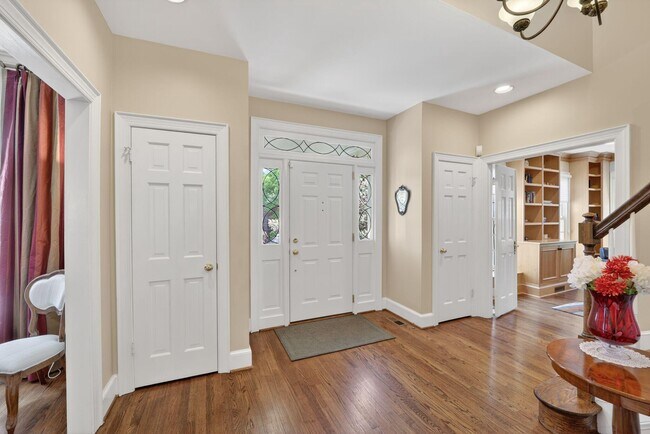 Building Photo - 5115 Cape Cod Ct