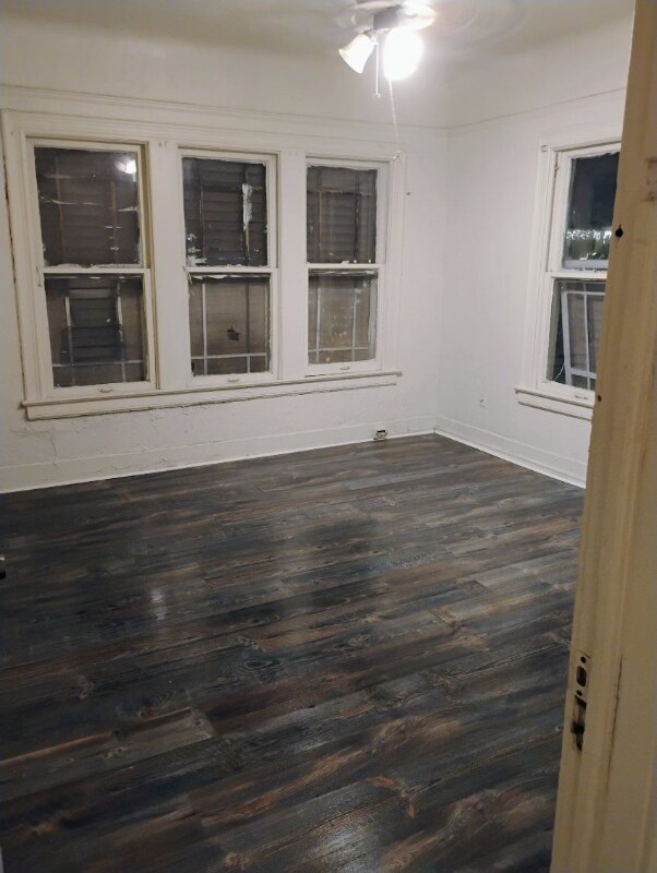 Building Photo - 510 Vanderbilt St