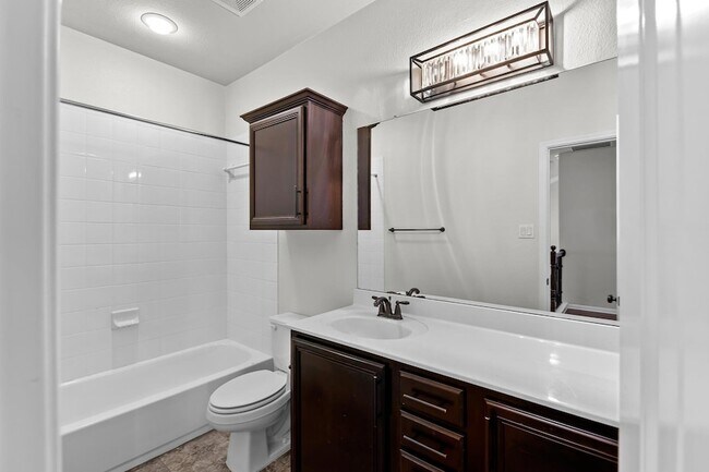 Building Photo - 9621 Solana Vista Loop