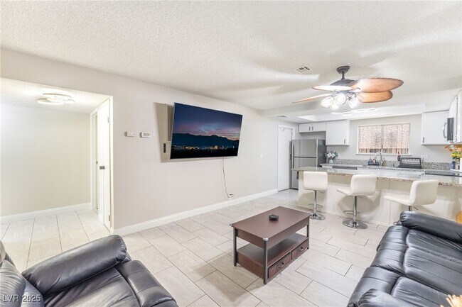 Building Photo - 4441 Rich Dr