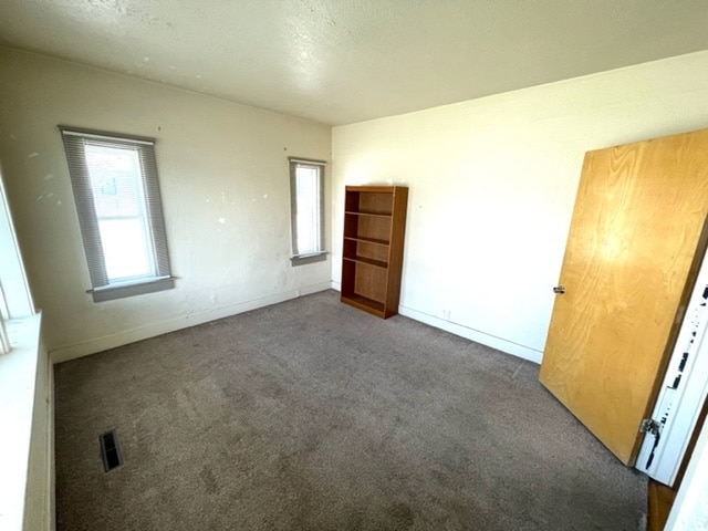 Building Photo - 206 E 400 N