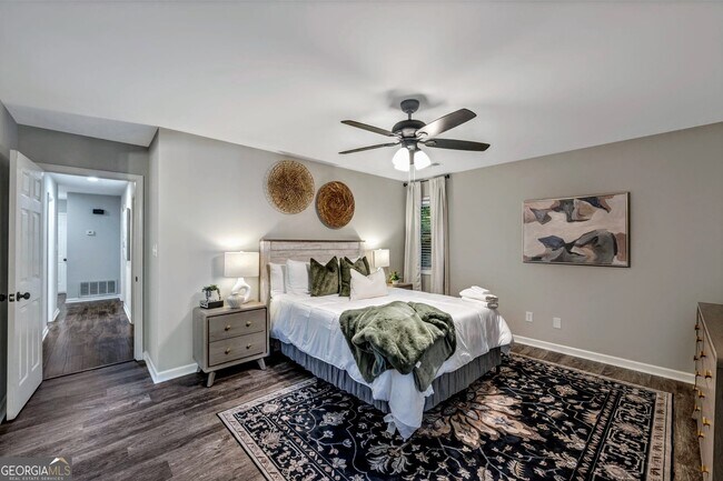 Building Photo - 2660 Indian Lake Dr