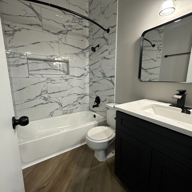 Building Photo - Luxurious 2-Bedroom Apartments with Modern...