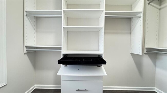 Building Photo - 750 Fieldcrest Park Ln