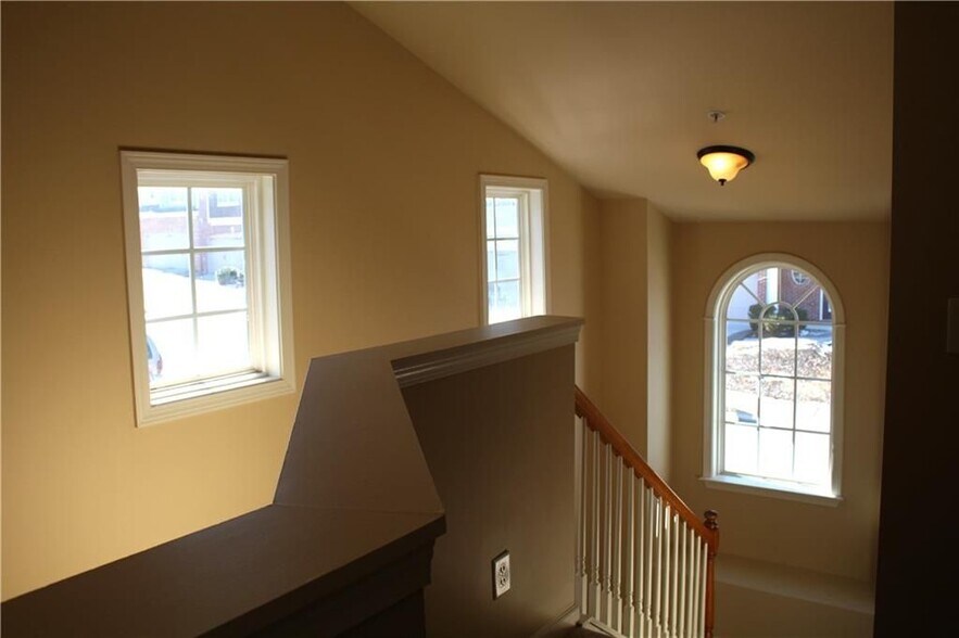 Building Photo - 3328 Castleberry Village Cir