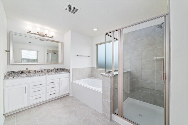 Building Photo - 7731 Coral Ky Dr