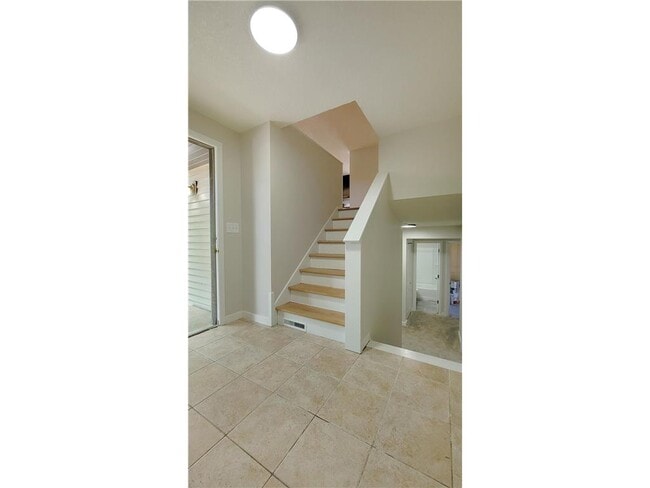 Building Photo - 512 Nelson Ct