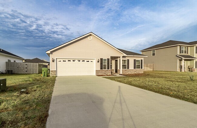 Building Photo - 260 Rutledge Dr