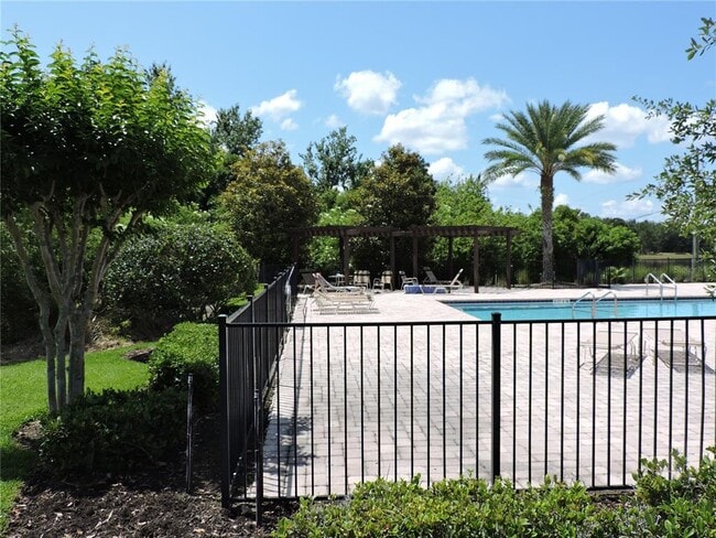 Building Photo - 10612 Savannah Plantation Ct