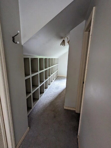 Building Photo - 208 Tremont Dr