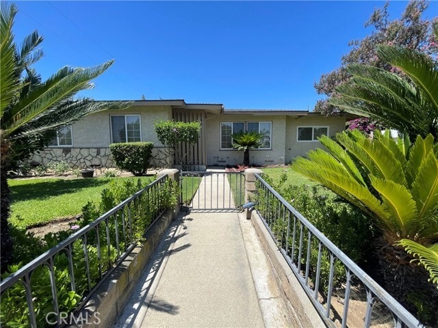 Primary Photo - 10034 Rose Ave