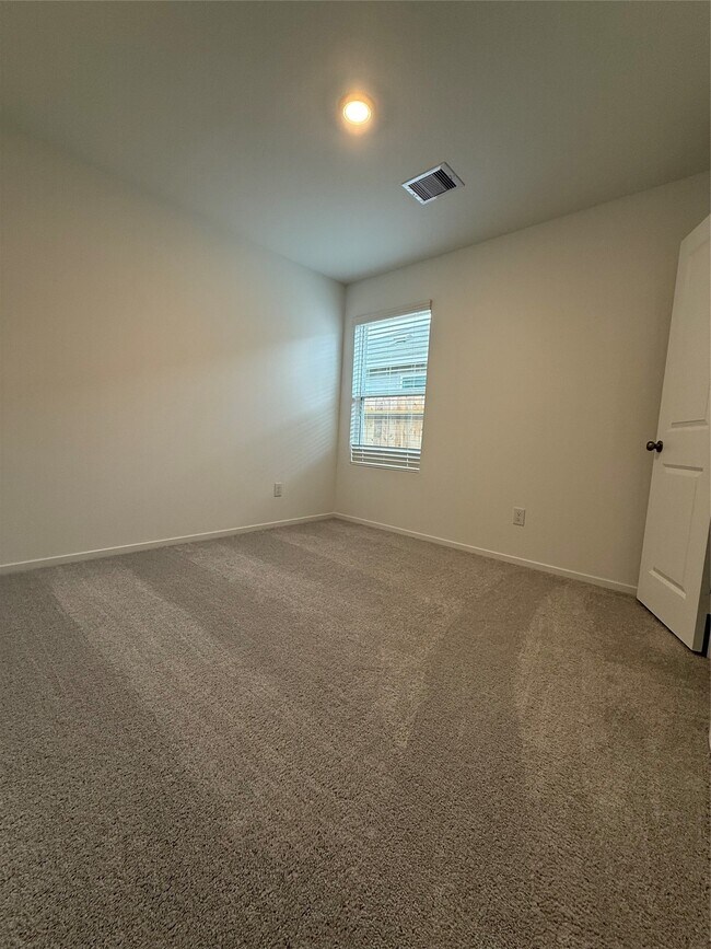 Building Photo - 18753 Loom dr