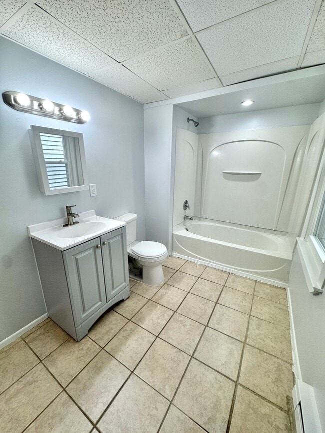 Building Photo - 1102 Second Street