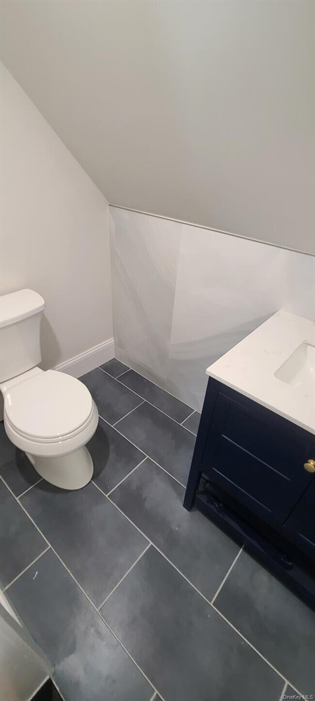 Building Photo - 88-37 62nd Dr