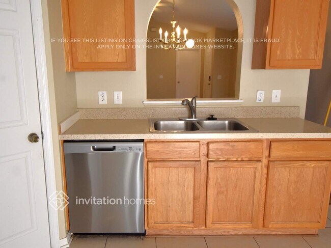 Building Photo - 10436 Opus Dr