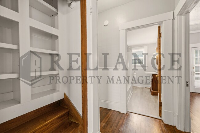 Building Photo - 111 N Clifton Ave