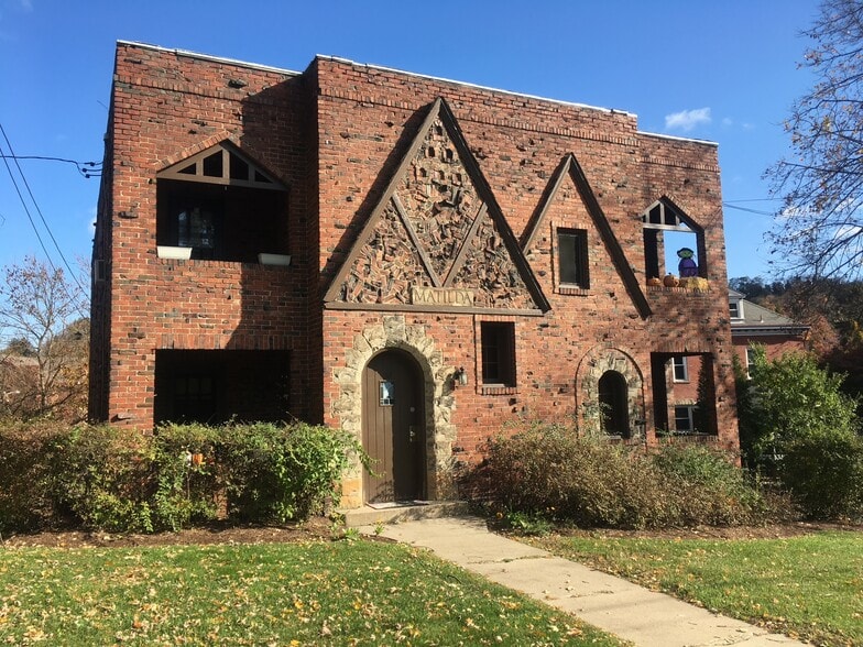 outside of building - 20 Bell Ave