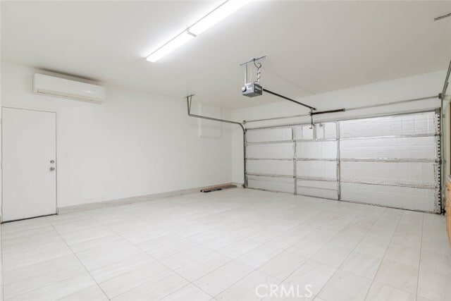 Building Photo - 5059 Keston Dr