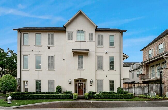 Building Photo - 15623 Broad St