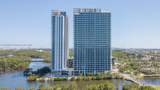 Building Photo - 16385 Biscayne Blvd