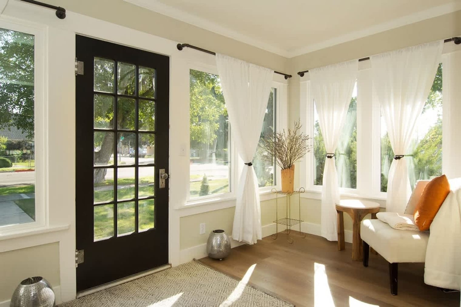 Building Photo - 1924 Cleveland Blvd