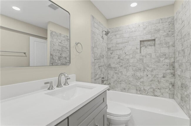 Building Photo - 49 Ivy Gates NE