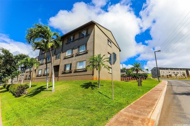 Building Photo - Lovely 2 bedroom 1 bath, with 1 open parking