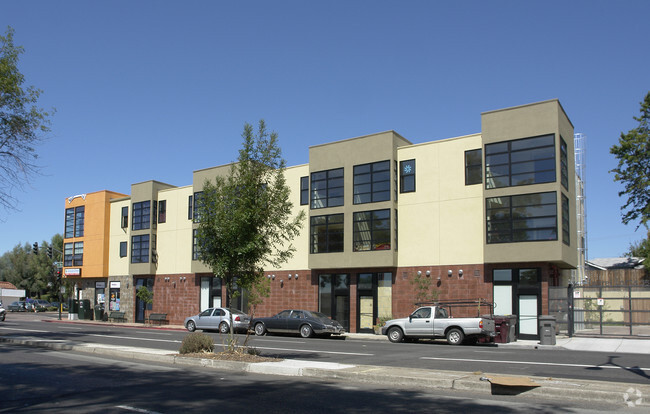 Building Photo - Laurel Lofts