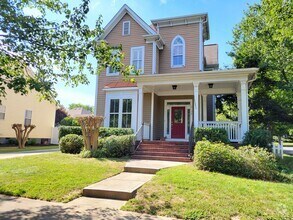 Building Photo - 3 bedroom home in Birkdale