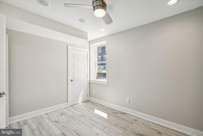 Building Photo - 2429 N 3rd St