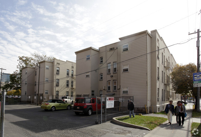 Building Photo - Jackson Apartments